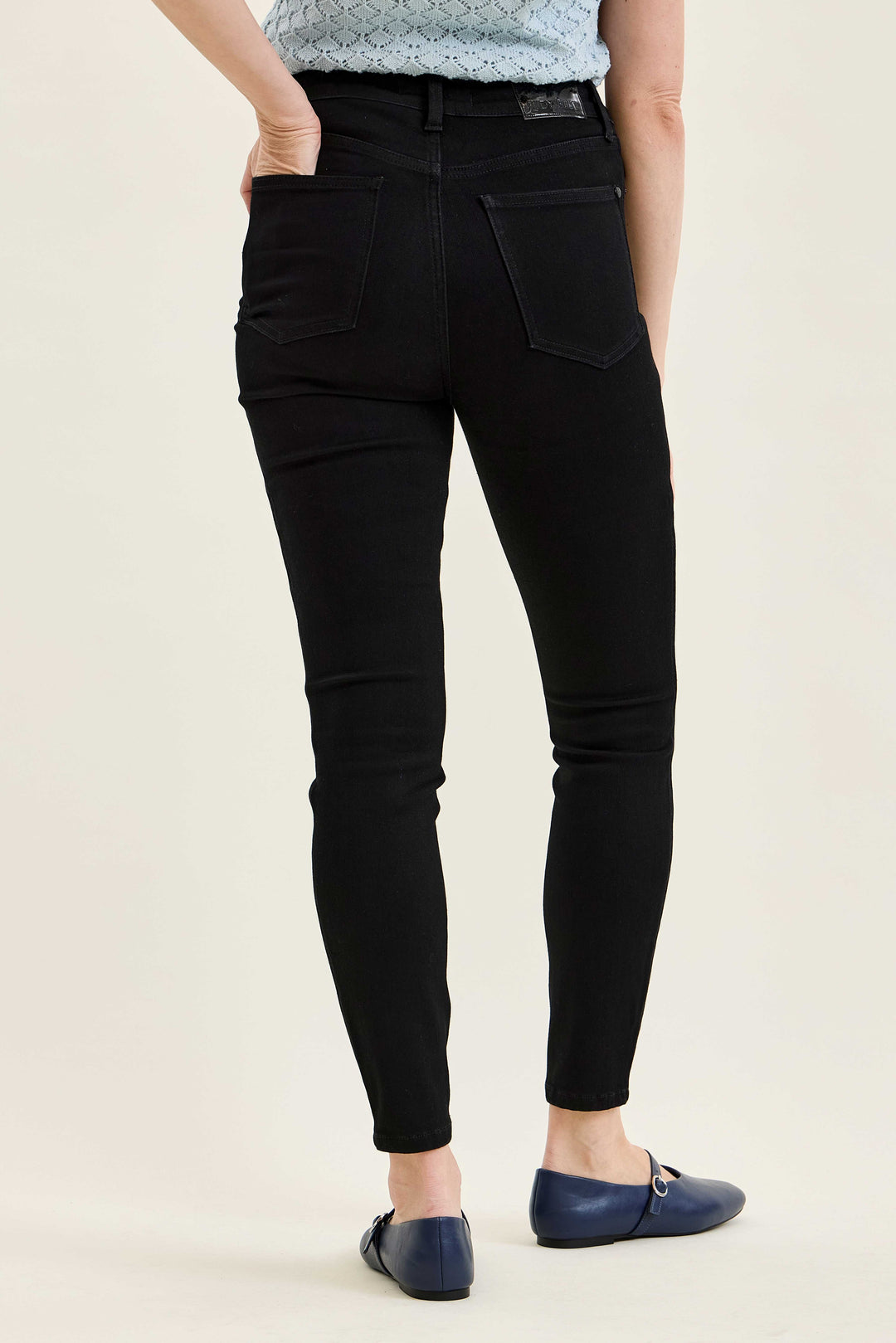 Judy Blue | Sienna Tummy Control Skinny Jeans | Black Edit