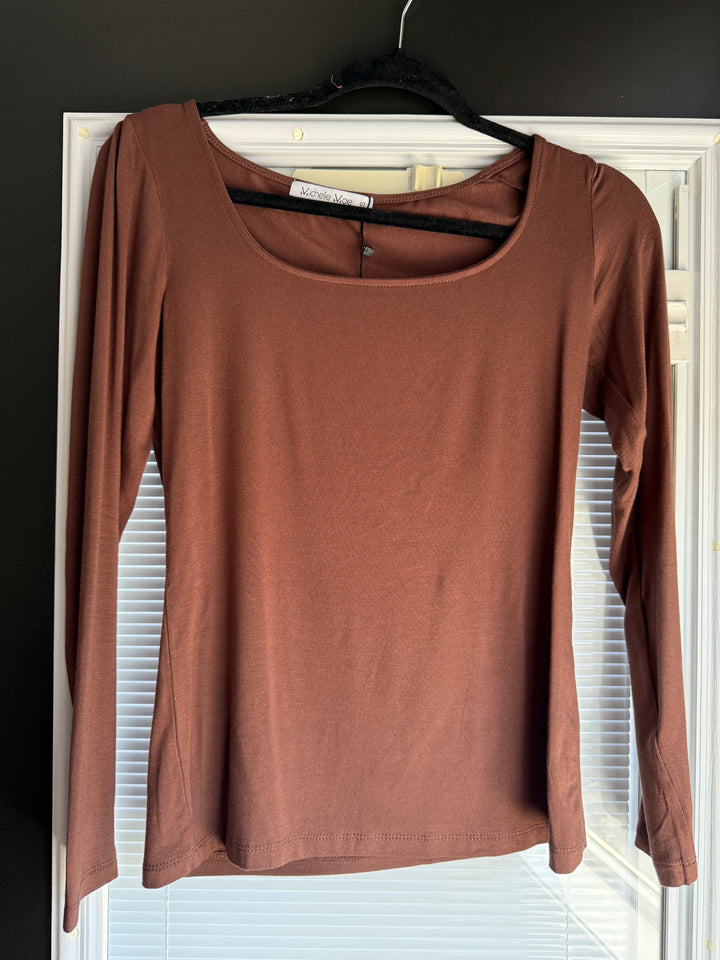 Michelle Mae | Alyssa Long Sleeve Top | Brown