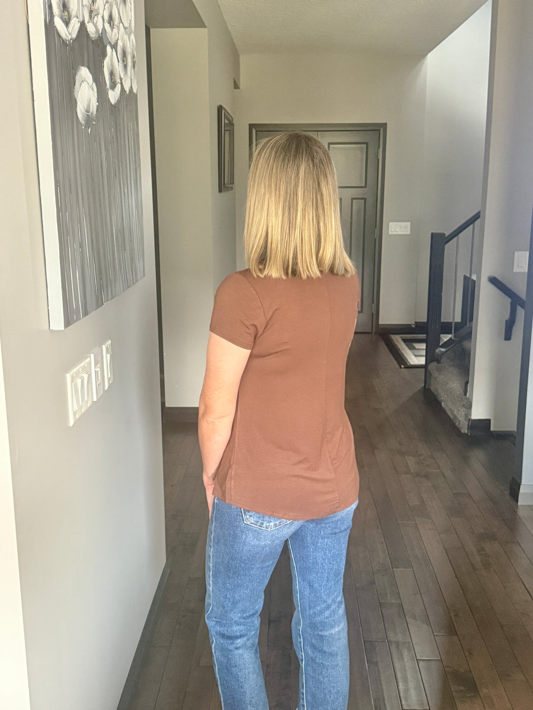 Elly Flowy Casual Tee | Brown