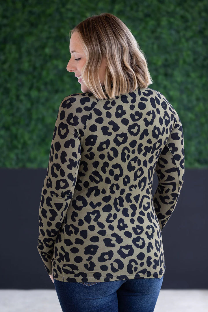 Michelle Mae | Blair Long Sleeve Top | Olive Animal Print