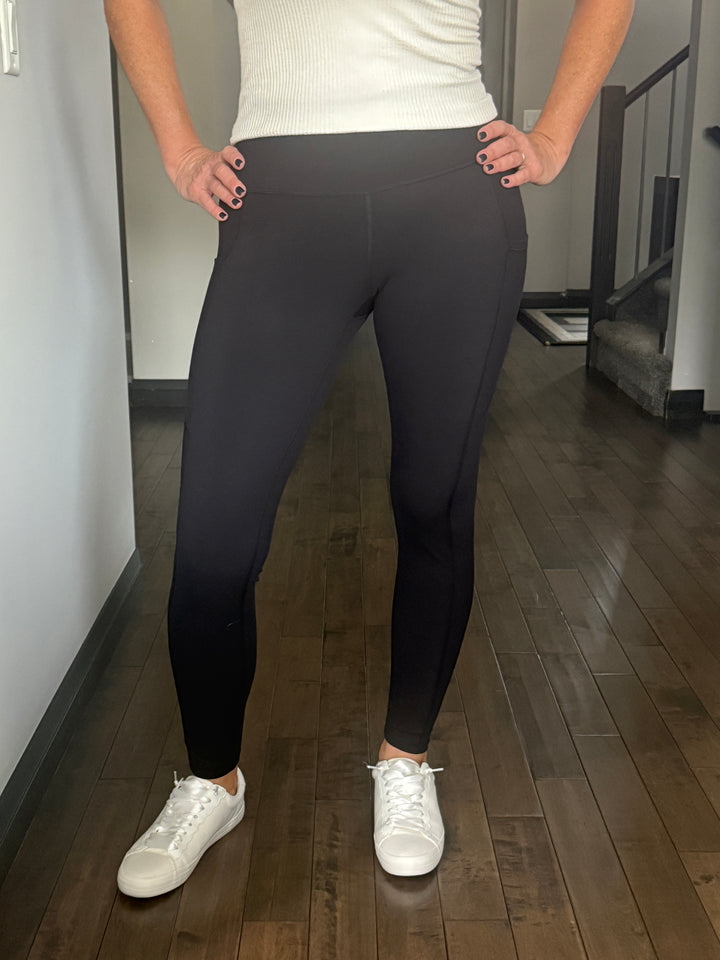 UltraComfy Squat Proof Pocket Leggings | Black