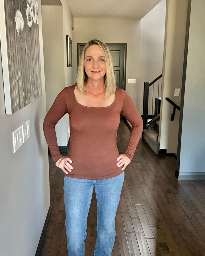 Michelle Mae | Alyssa Long Sleeve Top | Brown