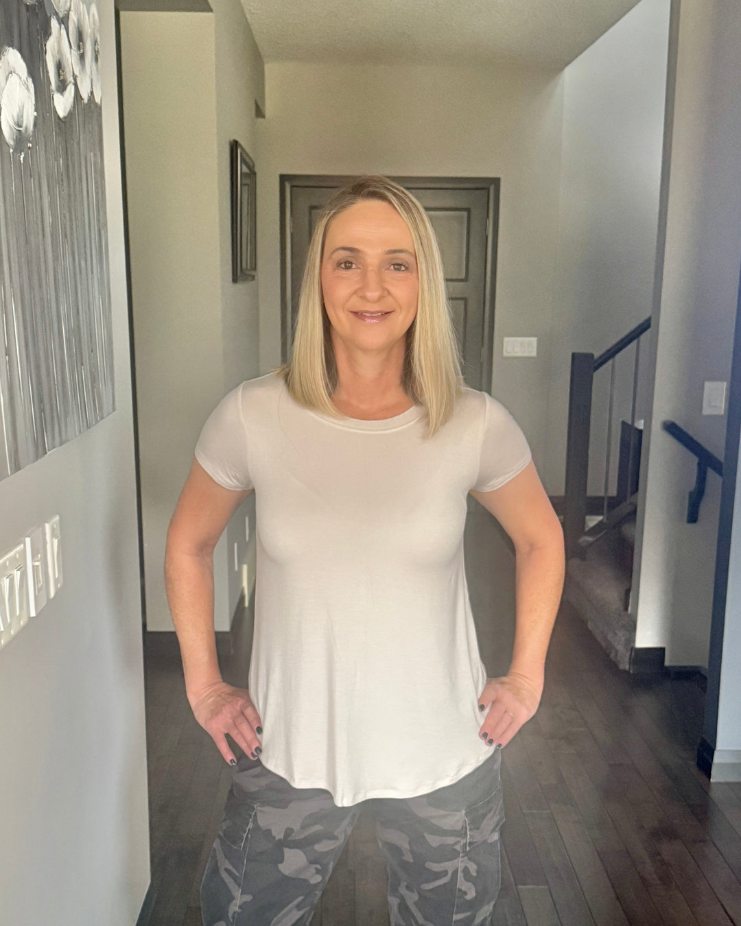 Elly Flowy Casual Tee | Sand Beige