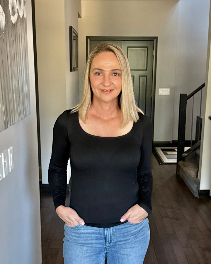 Michelle Mae | Alyssa Long Sleeve Top | Black