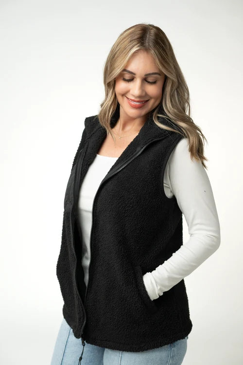 PREORDER  Michelle Mae | Sherpa Vest | Black