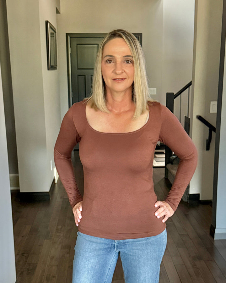 Michelle Mae | Alyssa Long Sleeve Top | Brown