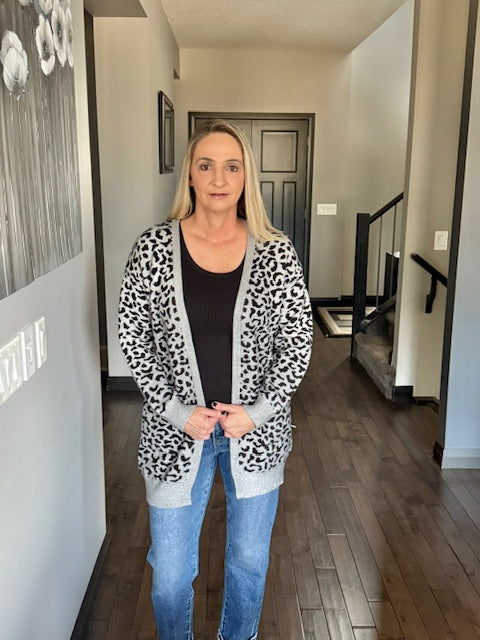 Luxe Wild Leopard Cardigan | Grey