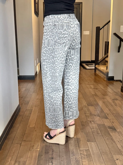 Vervet | Crop Wide Leg Leopard Jeans