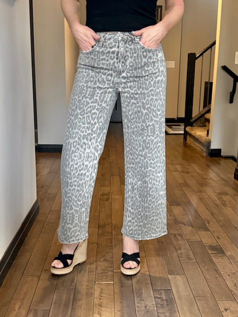 Vervet | Crop Wide Leg Leopard Jeans