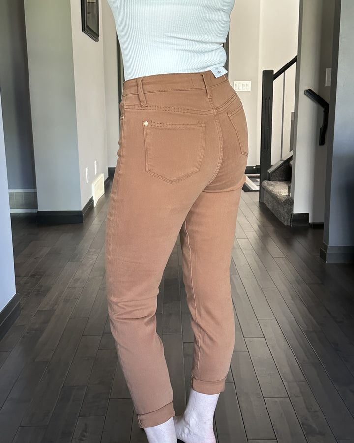 Judy Blue | Benson | Slim Fit High Waisted Jeans | Brown